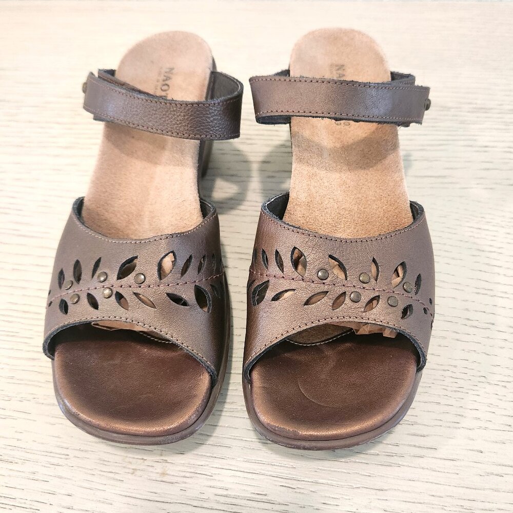 Naot Leather Slip On Sandals w/Cutout Leaf Design Brown/Bronze Women's Size 9/40